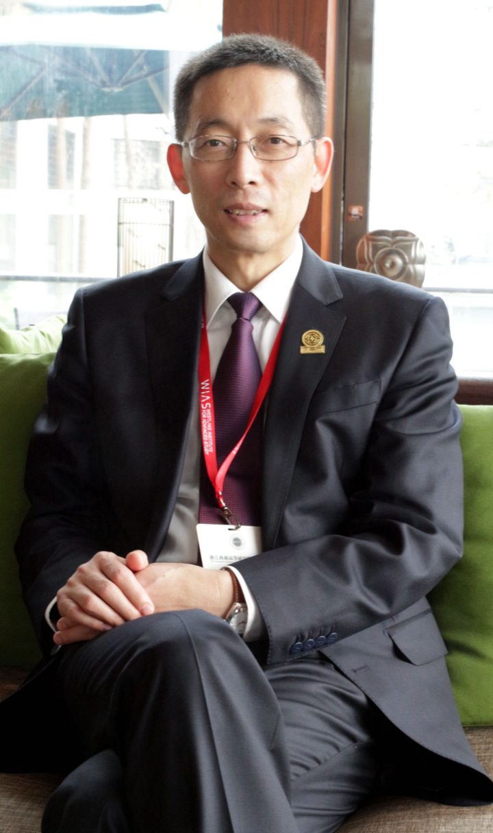 西湖大学最年轻的校董西湖大学最年轻的校董，一位年轻人的奋斗与担当