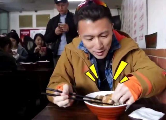 女童酒店误食蟑螂药